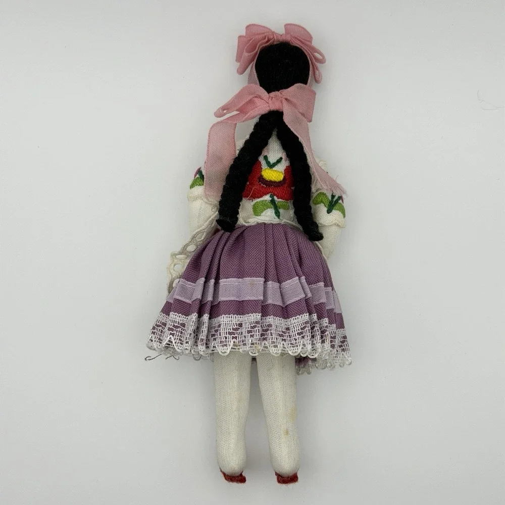 Vintage Hungarian Folk Doll 7.25